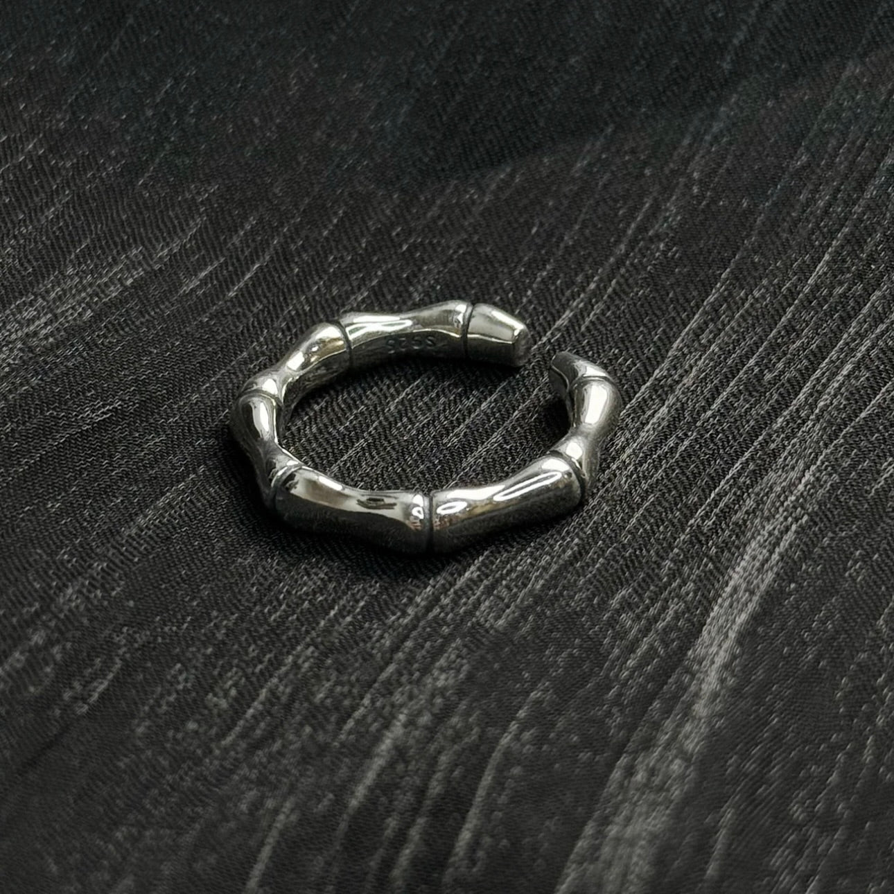 Molten-14 Bamboo Line Ring