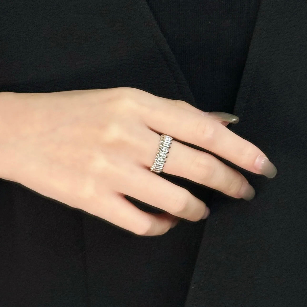 Molten-16 Ripple Band Ring