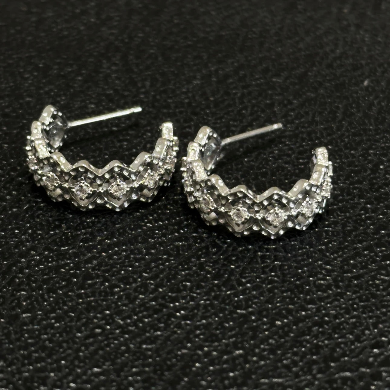 Molten-30 Zigwave Earrings