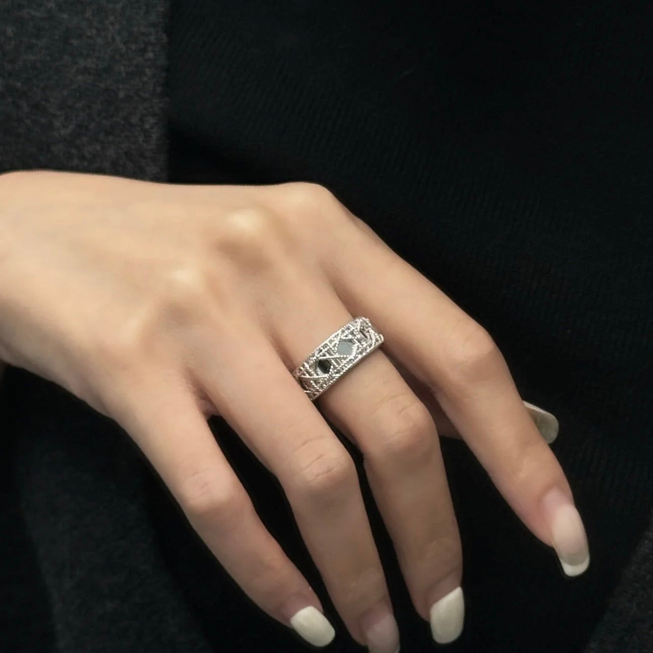 Molten-31 Woven Relief Ring