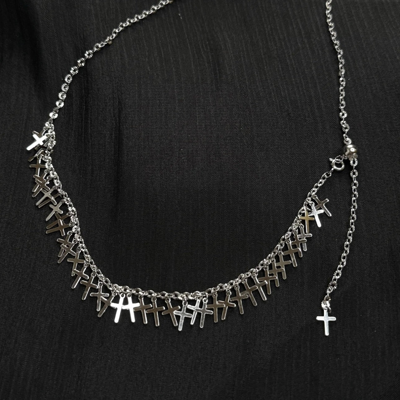 Molten-49 Crossfall Necklace