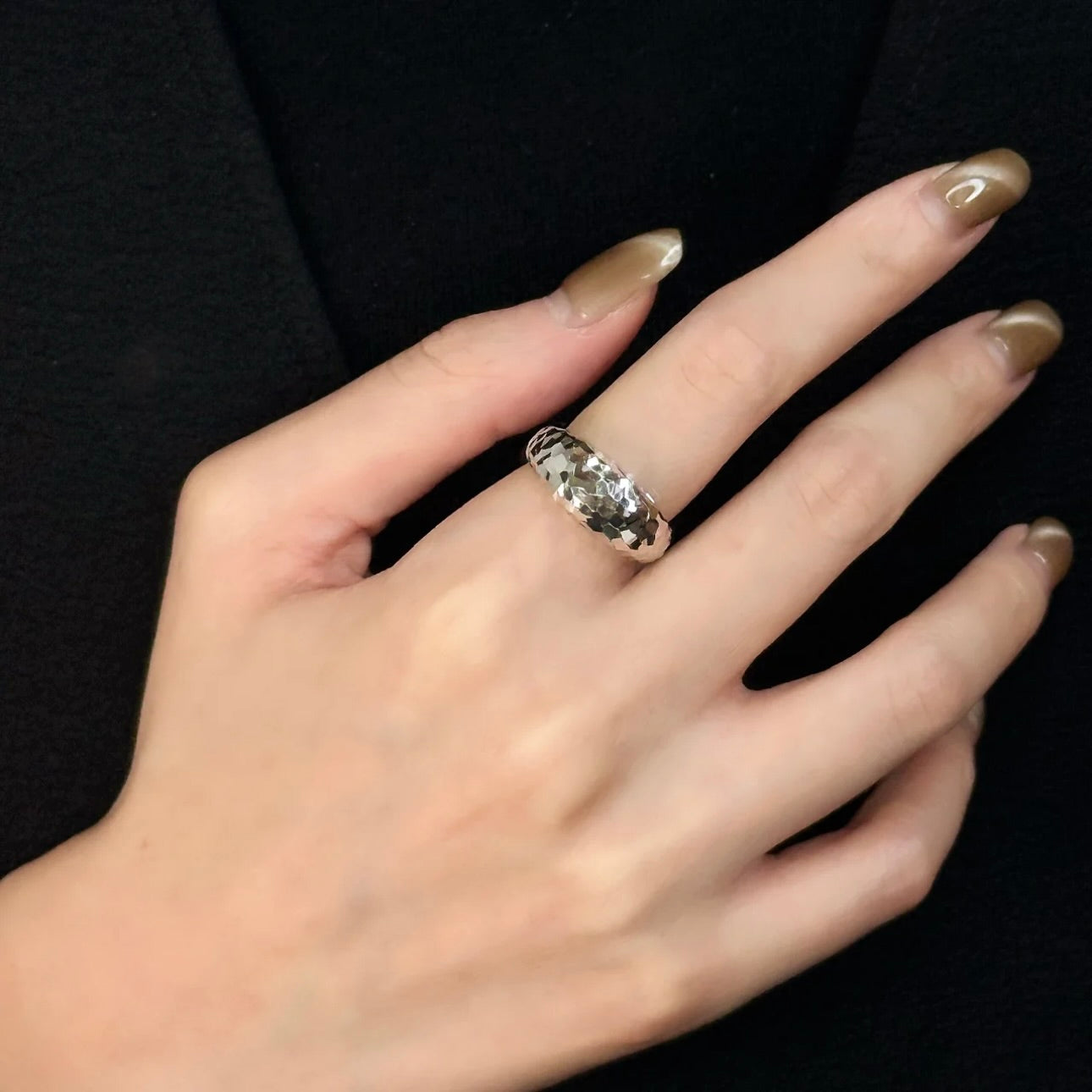 Molten-05 Crescent Dome Ring