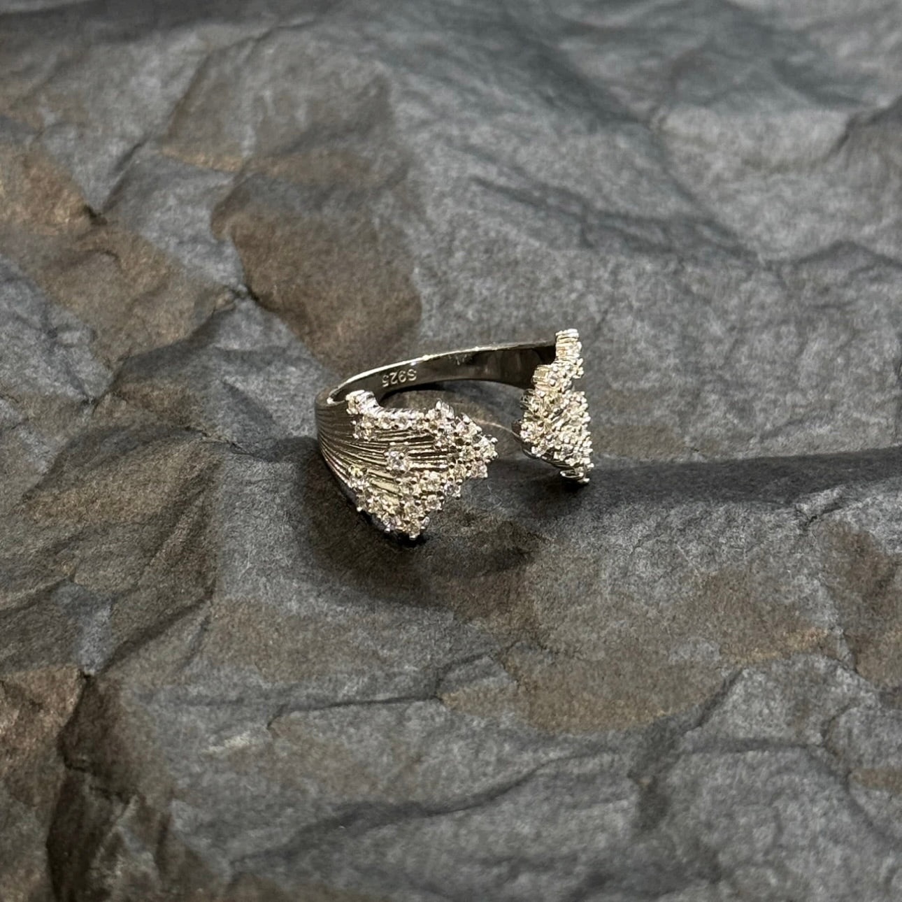 Molten-54 Aurora Split Ring