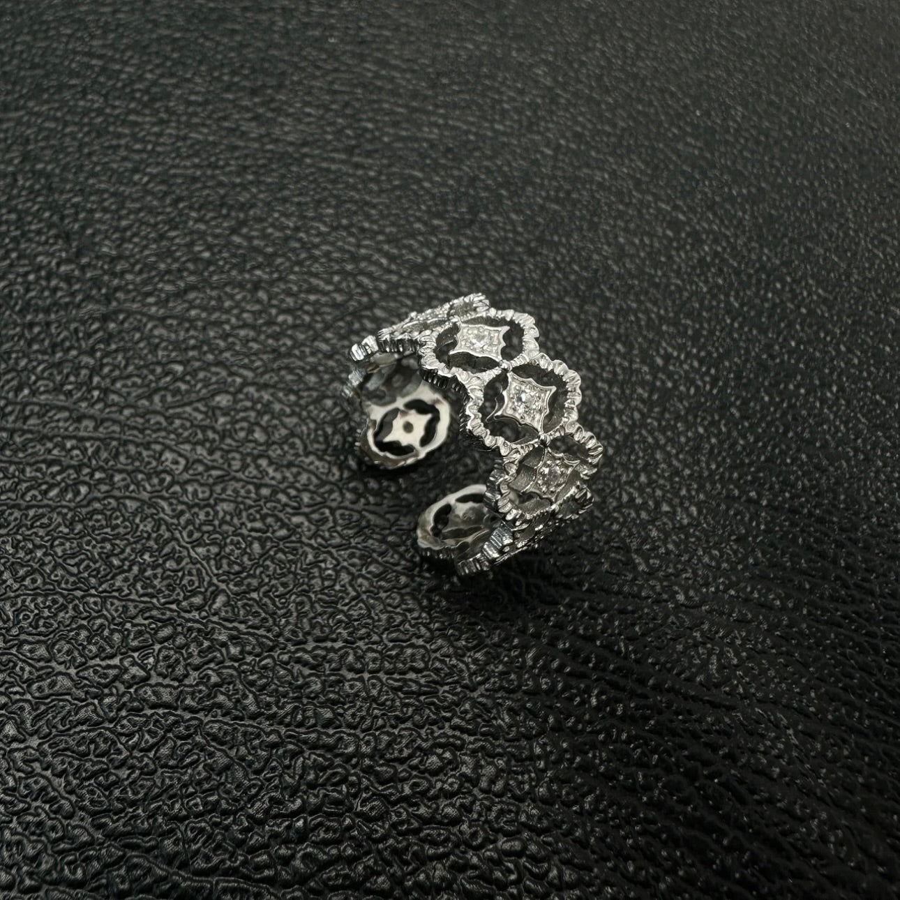 Molten-56 Lattice Shine Ring