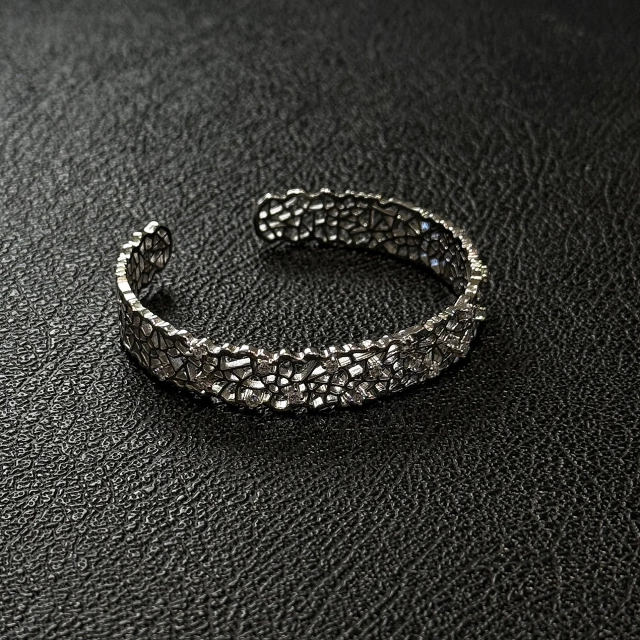 Molten-60 Fractura Cuff Bracelet