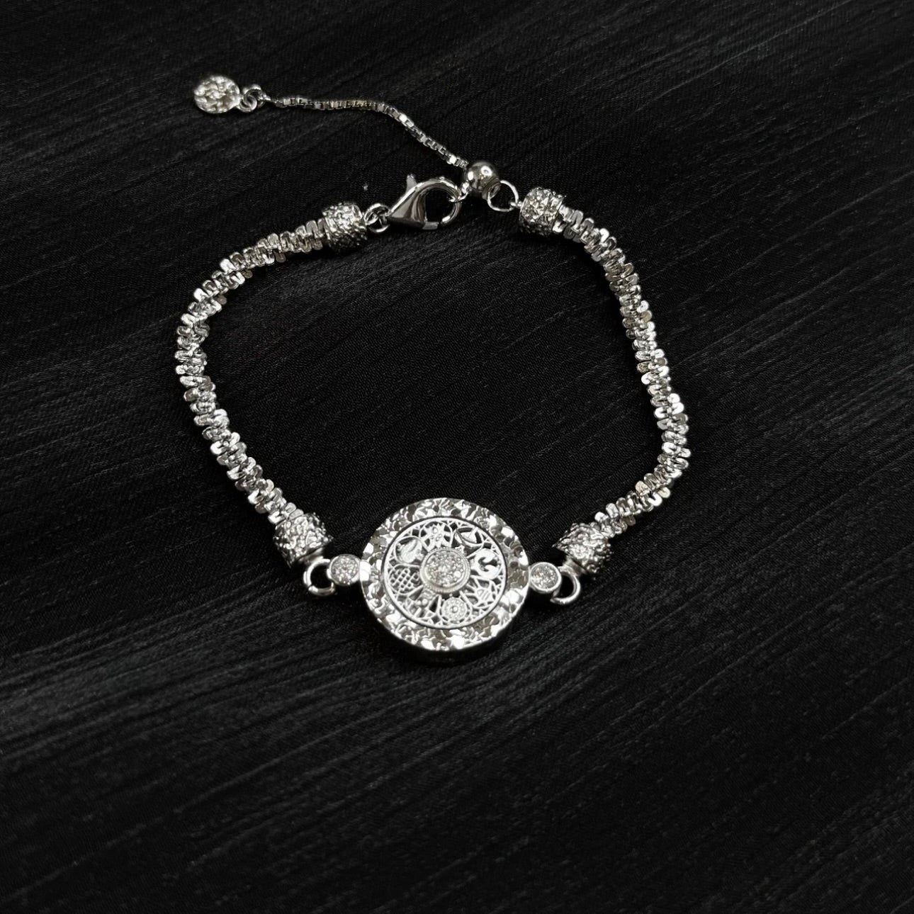 Molten-64 Solis Medallion Bracelet