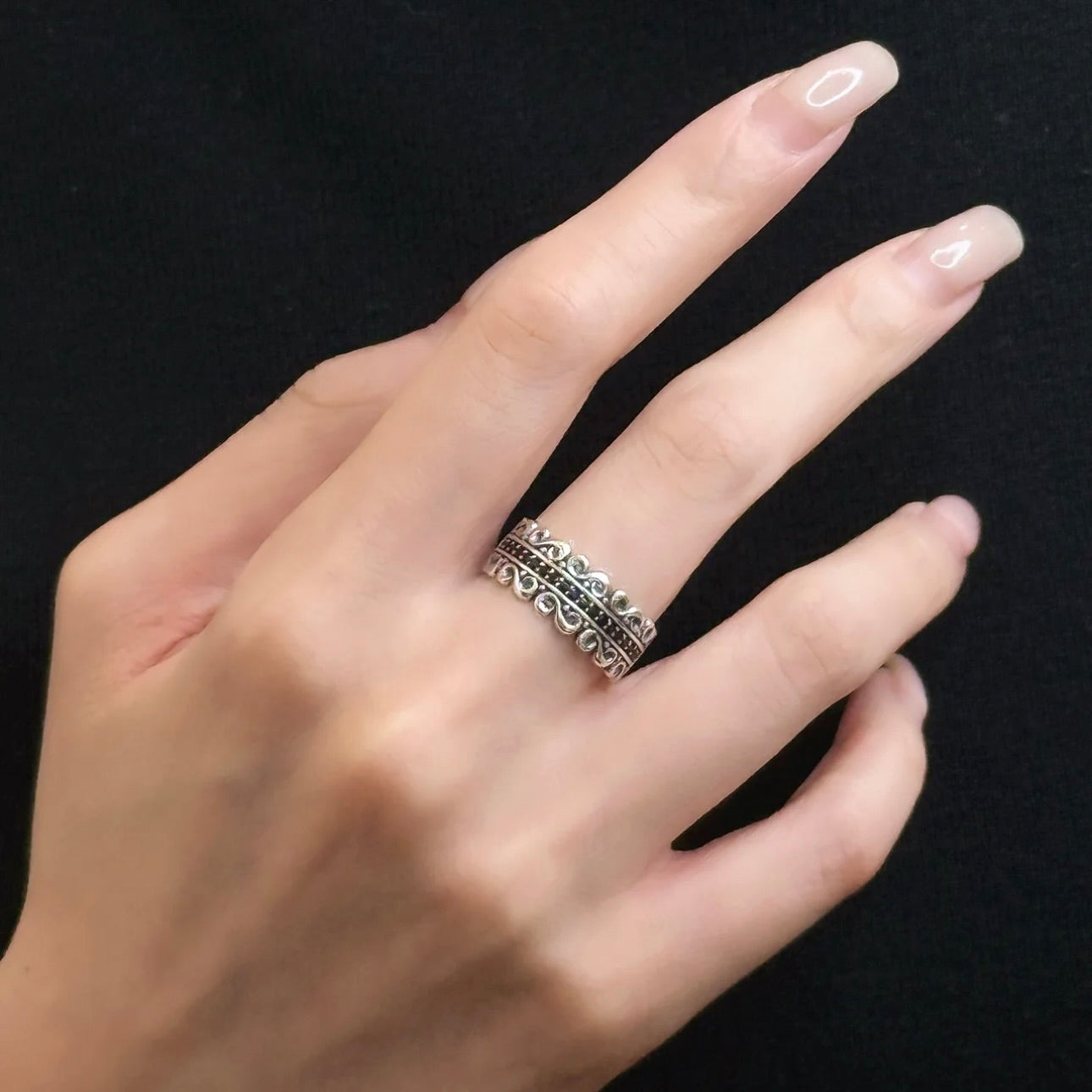 Molten-67 Antique Scroll Ring