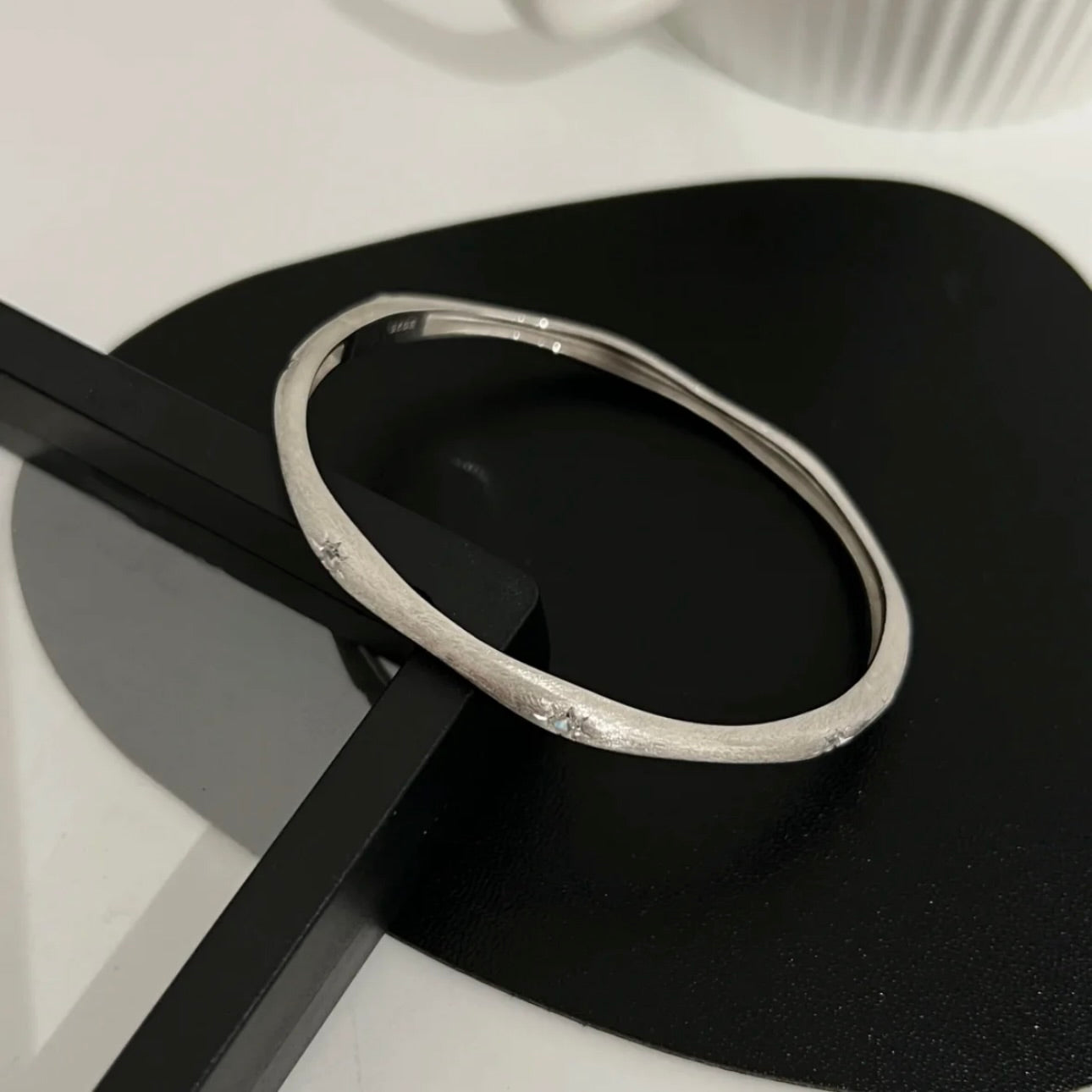 Molten-76 Starlit Matte Bangle