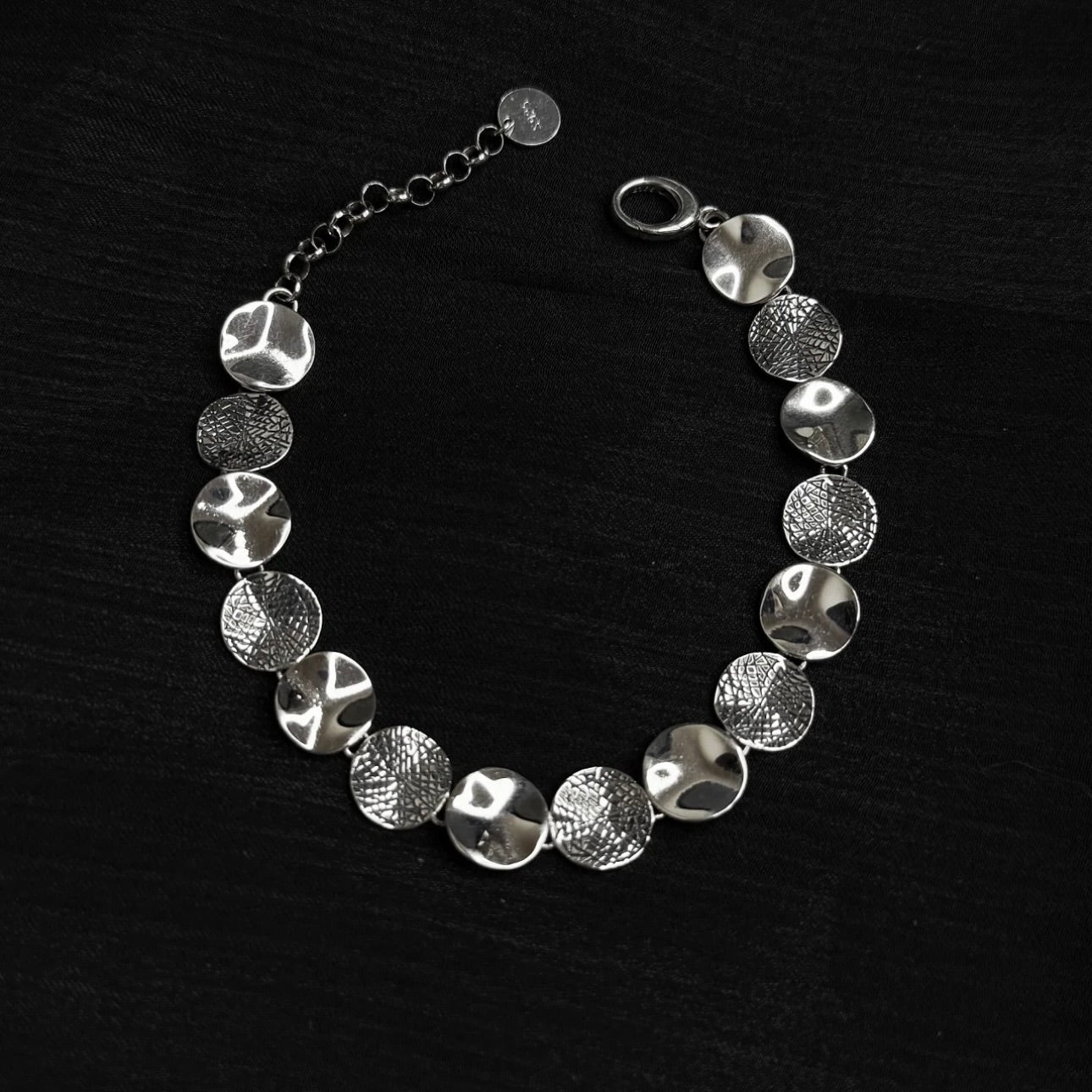 Molten-7B Fragment Loop Bracelet